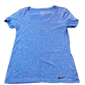Nike Women’s Dri-fit legend training shirt Small Blue
